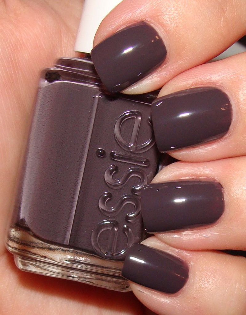 Essie лак коричневый