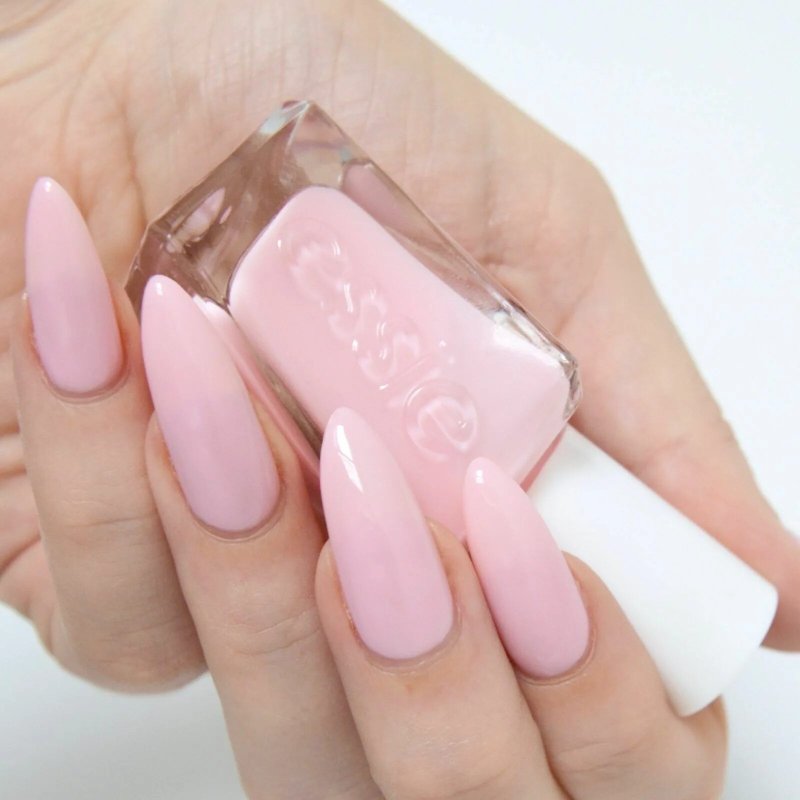 Полупрозрачный розовый лак essie gel