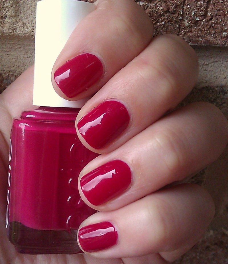 Essie темные оттенки