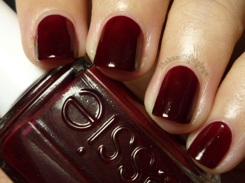 Essie бордо