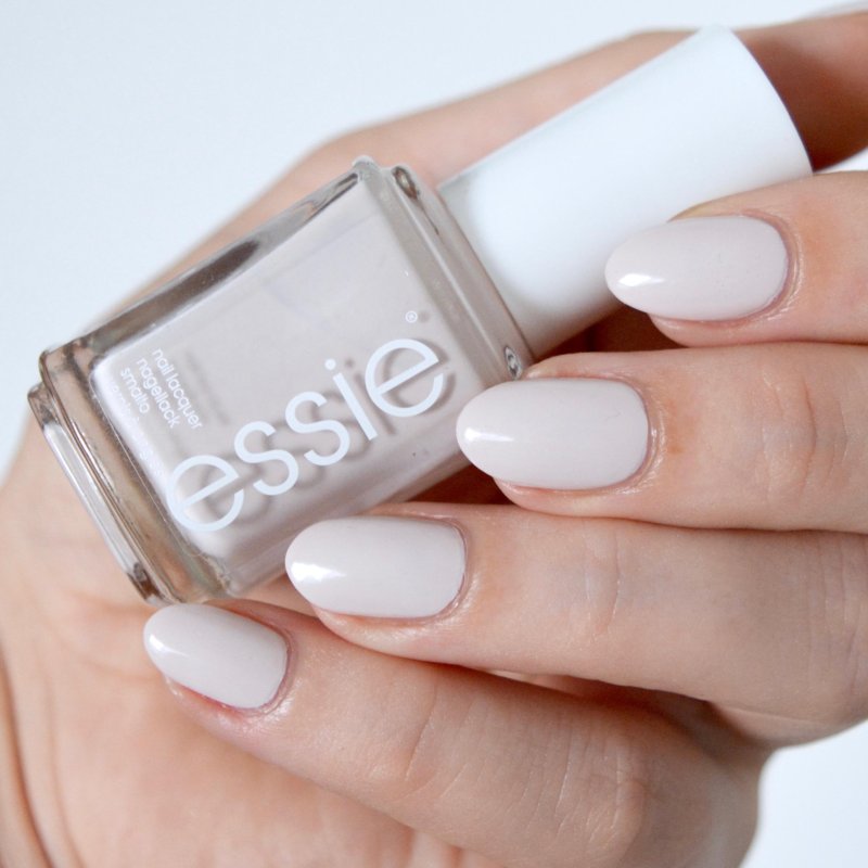 Лак для ногтей essie белый