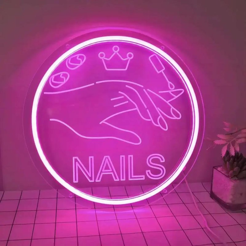 Неоновая вывеска nails