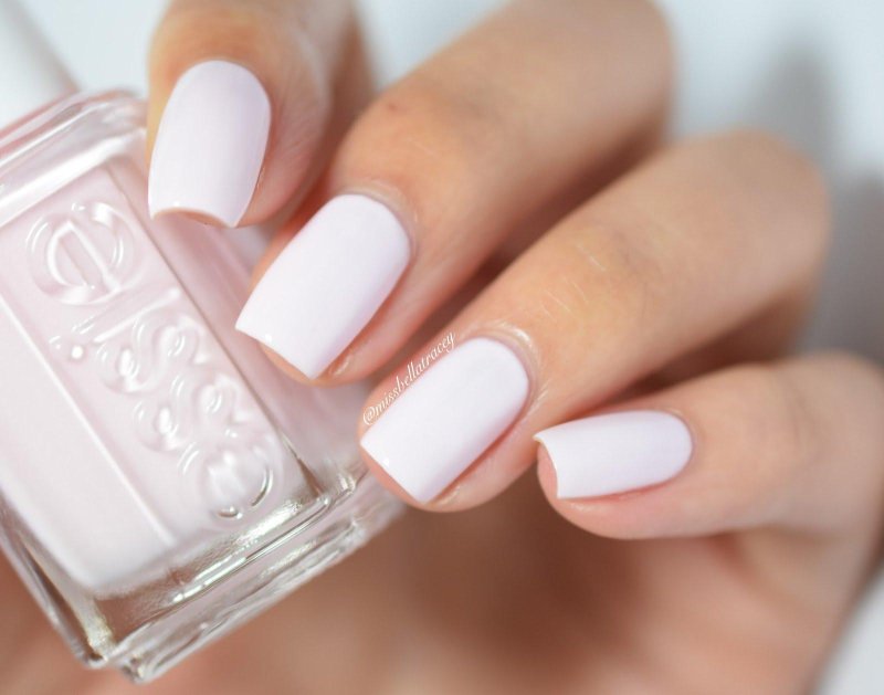 Лак для ногтей essie белый