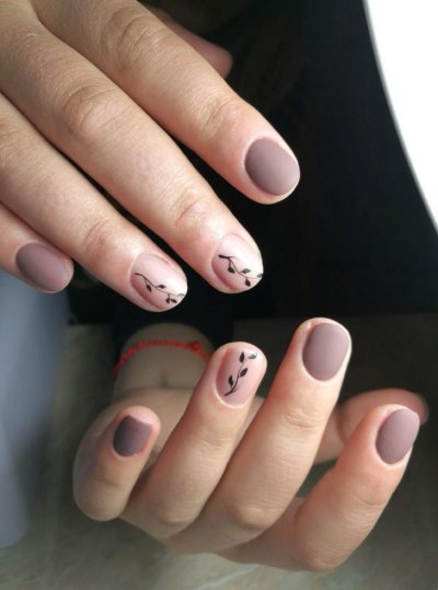 Ногти короткие