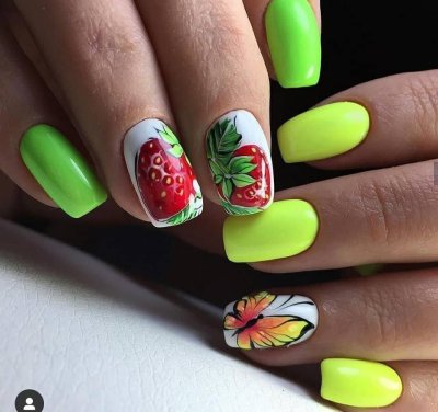Маникюр с фруктами