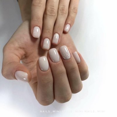 Молочные ногти маникюр на короткие