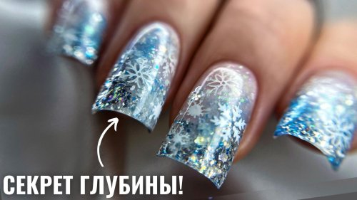 Красивый новогодний маникюр