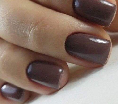 Маникюр на короткие ногти коричневые