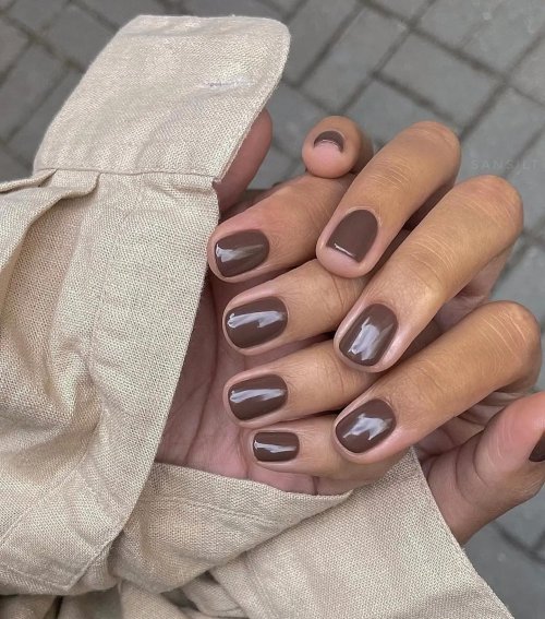 Маникюр в коричневых оттенках