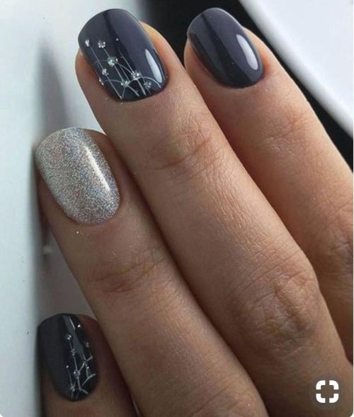 Маникюр серый