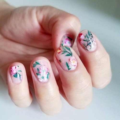 Маникюр на короткие ногти весна