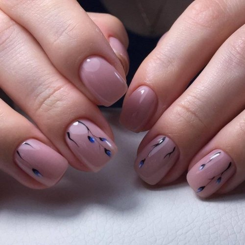 Ногти короткие