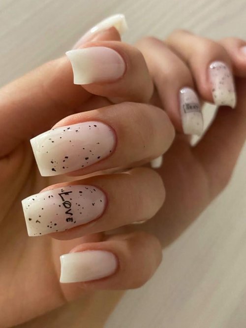 Маникюр на короткие ногти нежные молочные