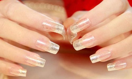 Прозрачные гелевые ногти