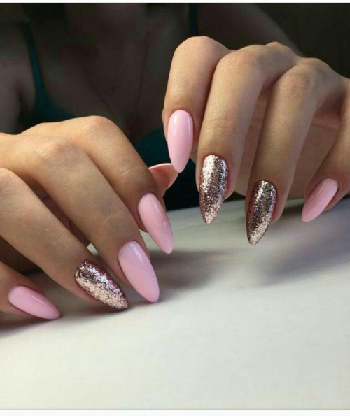 Manicure 2022 миндаль