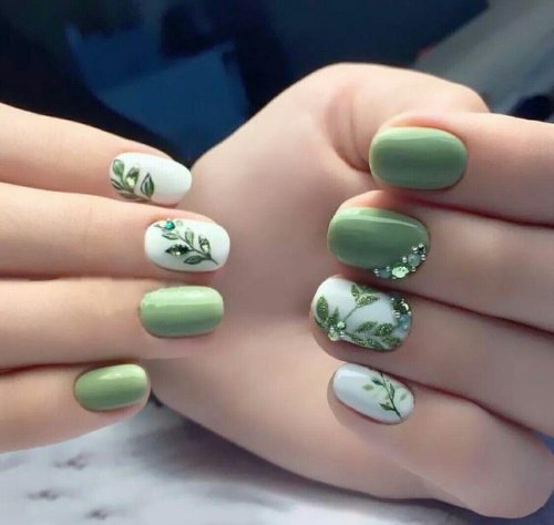 Зеленые ногти с дизайном