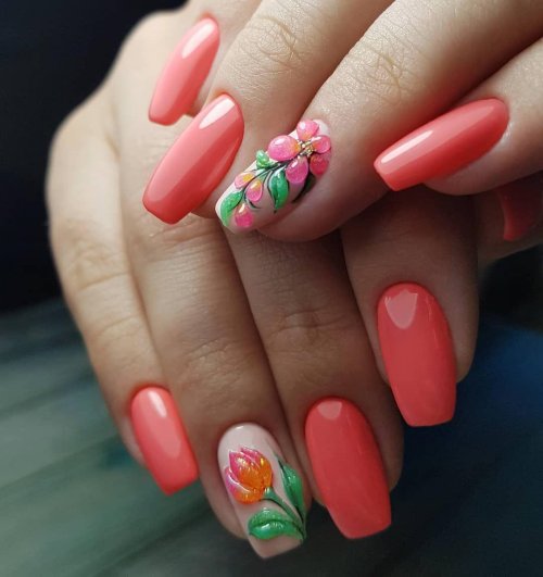 Коралловый маникюр