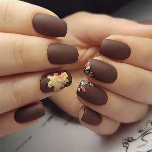 Осенний маникюр на короткие ногти