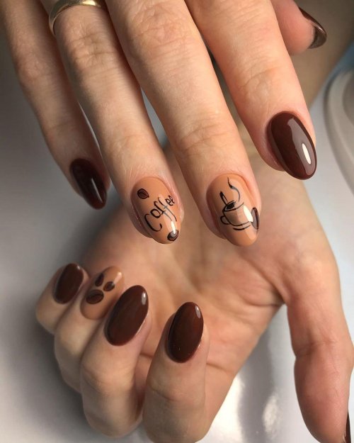 Кофейный маникюр на короткие ногти
