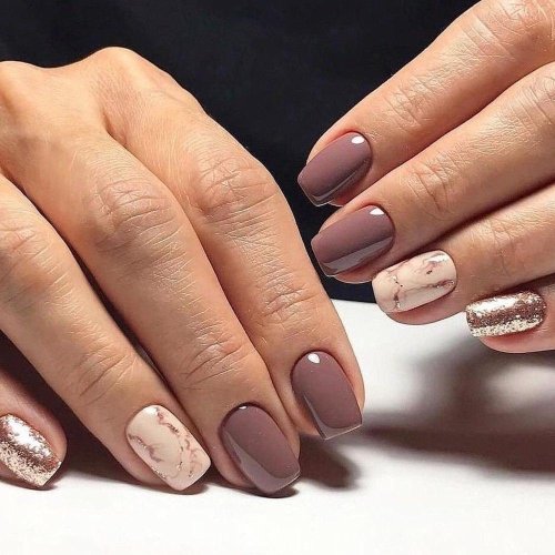 Маникюр на короткие ногти коричневые