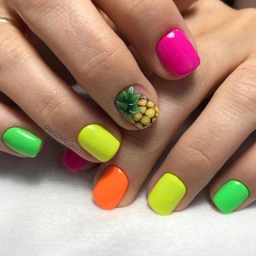 Маникюр на короткие ногти лето яркие
