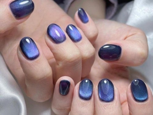 Белый кошачий глаз маникюр