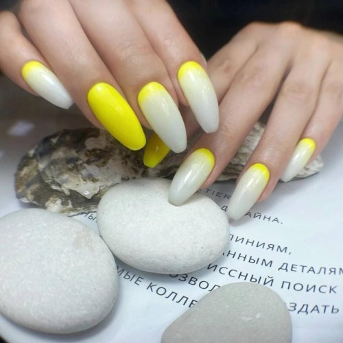 Стильный маникюр