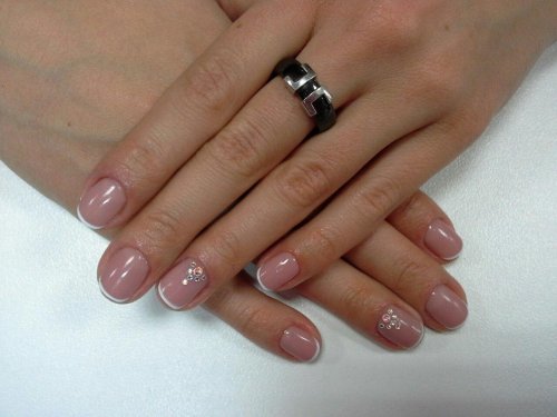 Ногти короткие френч