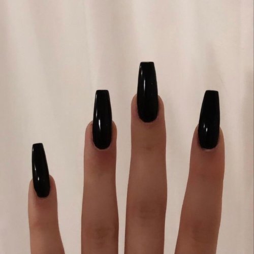 Длинные квадратные ногти черные