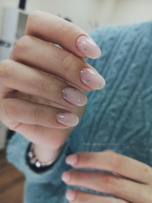Короткие ногти нюдовый маникюр