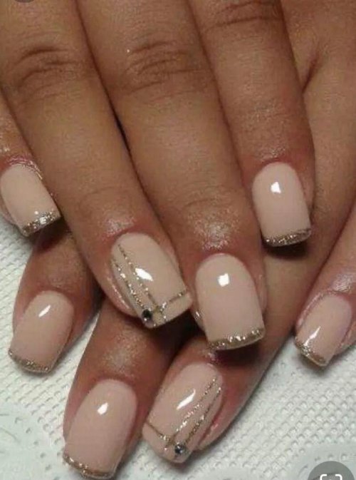 Серебристый френч на короткие ногти