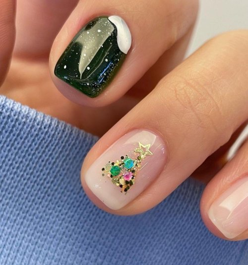 Новогодний маникюр на короткие ногти