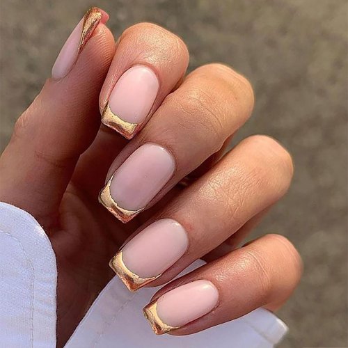 Маникюр золотой френч