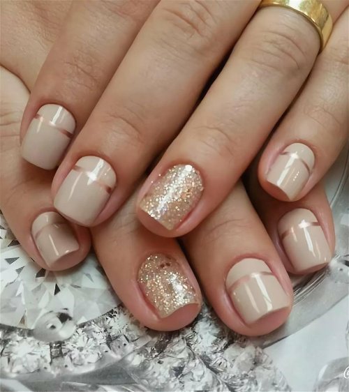 Ногти короткие