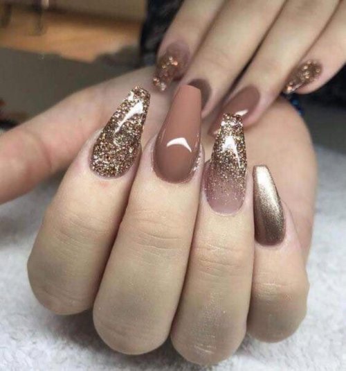 Золотые ногти