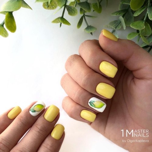 Лимонный маникюр на короткие