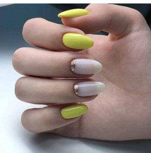 Маникюр в желтых оттенках