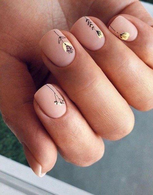 Маникюр на короткие ногти веточки