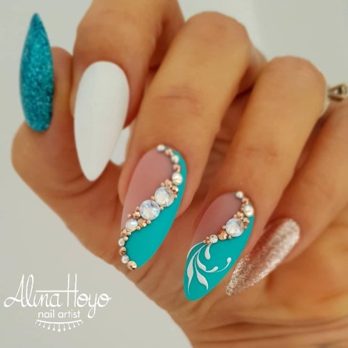 Ногти alina hoyo