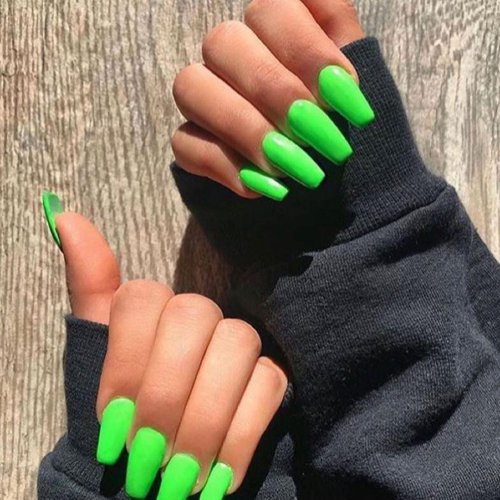 Ногти длинные яркие