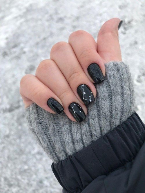 Черный маникюр на короткие ногти