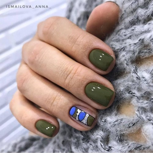 Маникюр цвета хаки