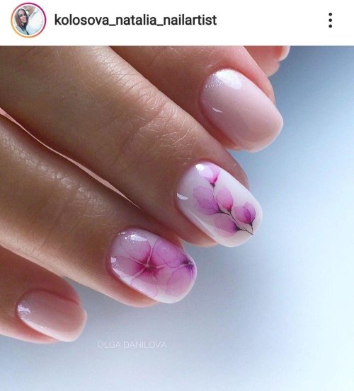 Маникюр на короткие ногти весна