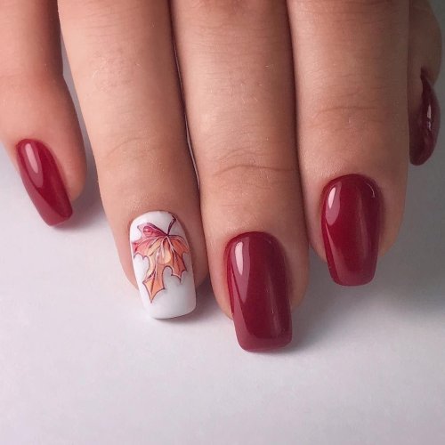 Красный осенний маникюр