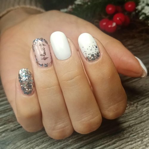 Новогодние ногти короткие