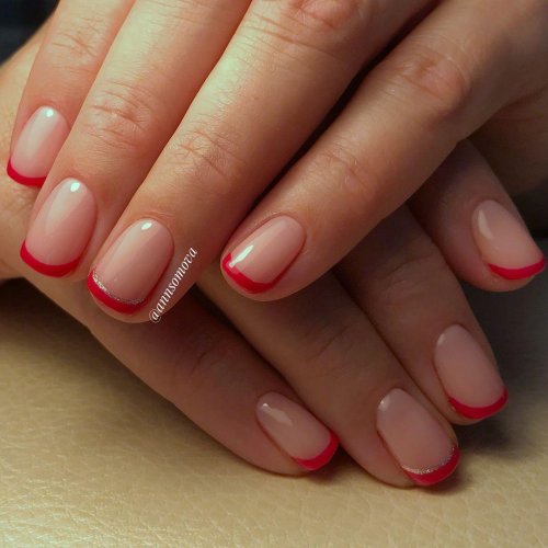 Красный френч на короткие ногти