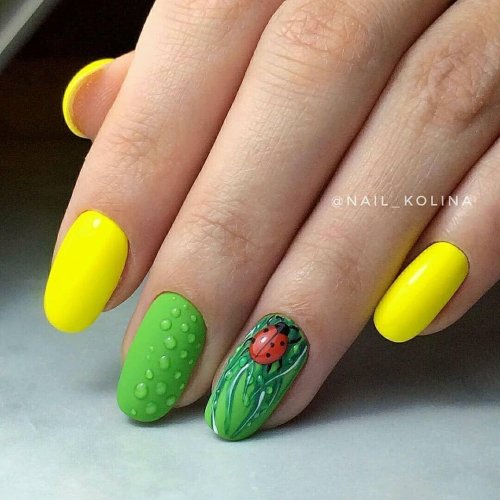 Маникюр желтый с зеленым