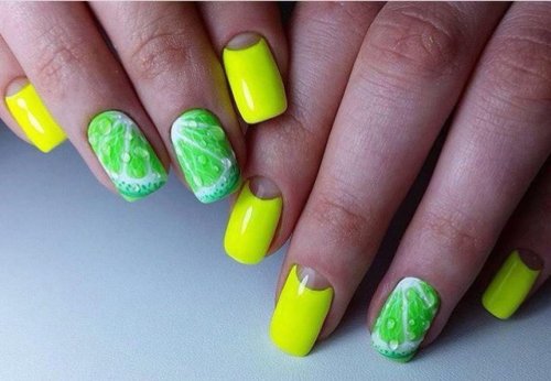 Маникюр желтый с зеленым