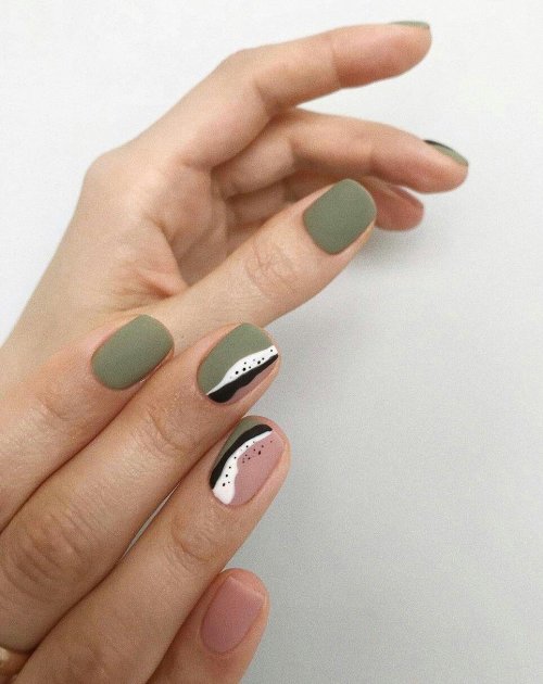Минималистичный маникюр