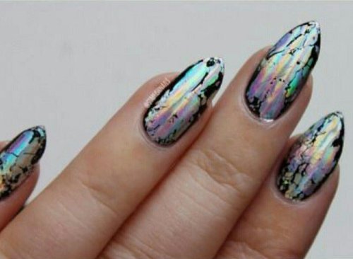Маникюр абстракция с фольгой